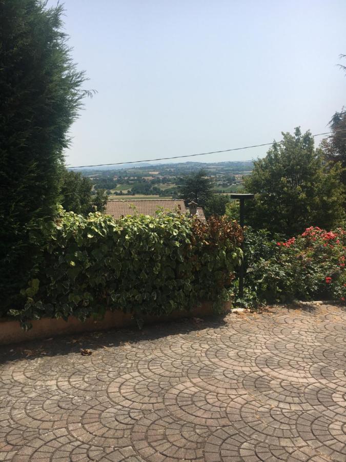 Villa Isella Маранело Екстериор снимка